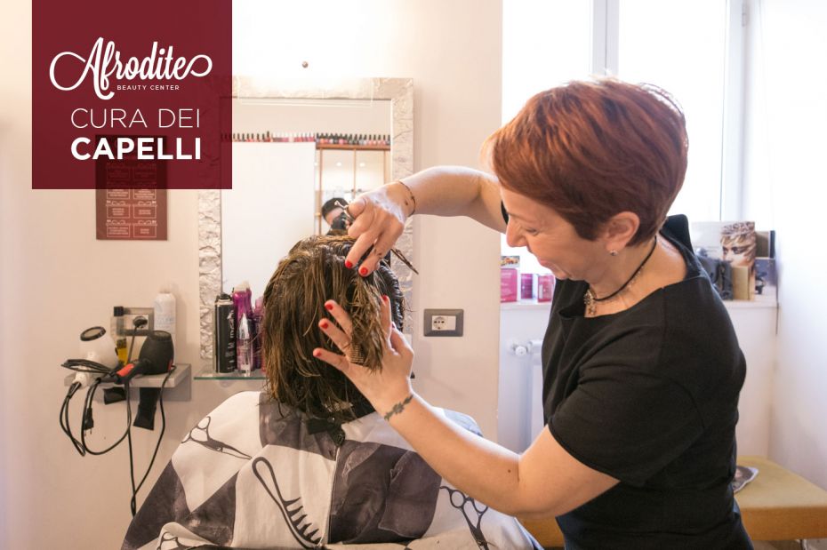 Scopri i servizi di Afrodite per la cura dei capelli